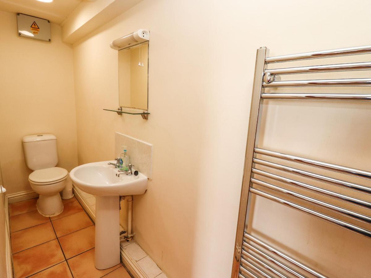 The Garden Apartment Whitby Ngoại thất bức ảnh